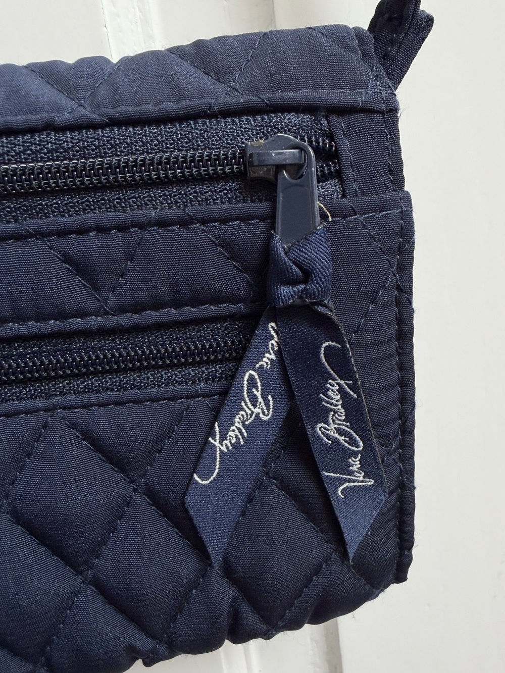 NWOT Vera Bradley Quilted Crossbody Wallet Bag in Navy Blue - Picture 7 of 12